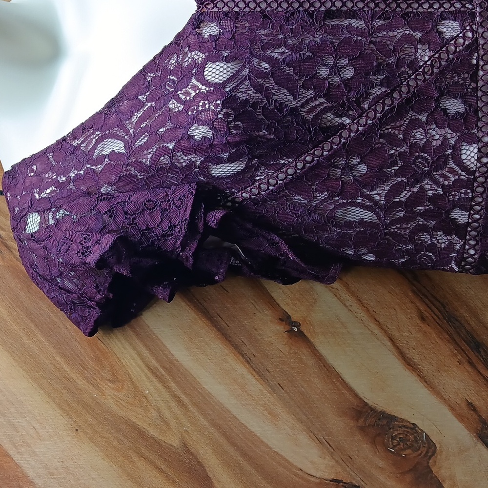 Taylor V-neck Burgundy Lace Hi-low Hem Flutter Sleeve Dress Size 14 - Picture 8 of 13